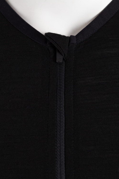 męska-letnia-koszulka-kolarska-merino-Lajka-Ultralight-wilk-w-owczej-lamowka2.jpg