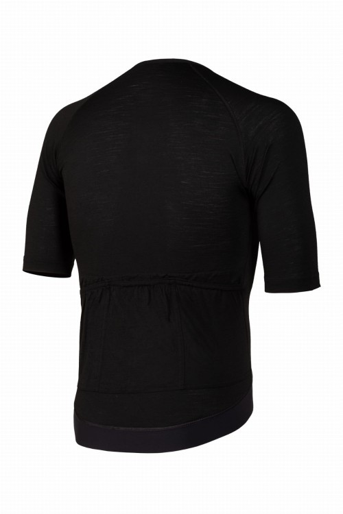 męska-letnia-koszulka-kolarska-merino-Lajka-Ultralight-czarna2n-wilk-w-owczej.jpg