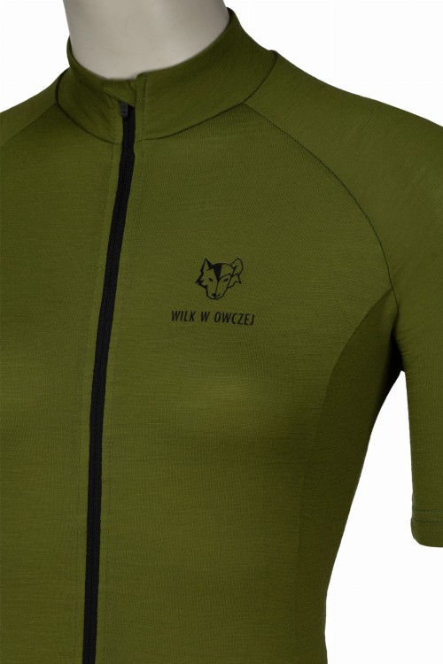 damska-koszulka-kolarska-merino-Malamute-2.0-SS-pistacja3-wilk-w-owczej.jpg