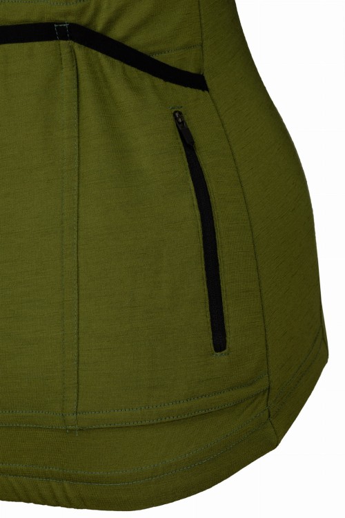 damska-koszulka-kolarska-merino-Malamute-2.0-SS-pistacja5-wilk-w-owczej.jpg